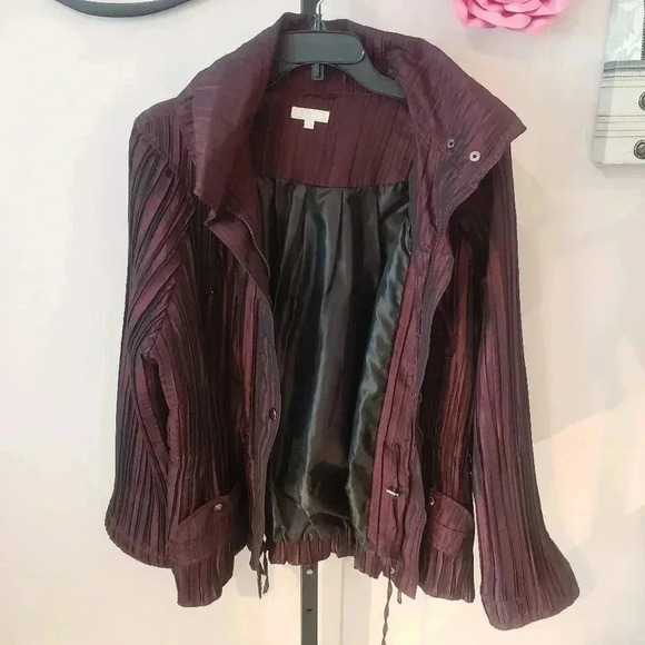 UBU Burgundy Crinkle Jacket - Picture 3 of 11